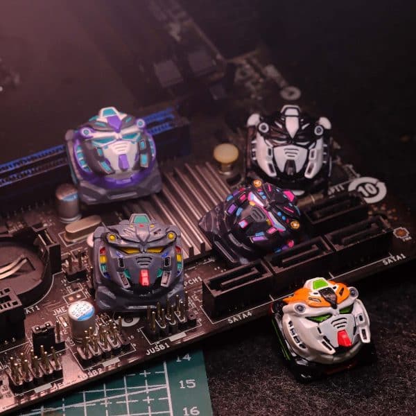 Second image of Gundam - Head Artisan Keycap