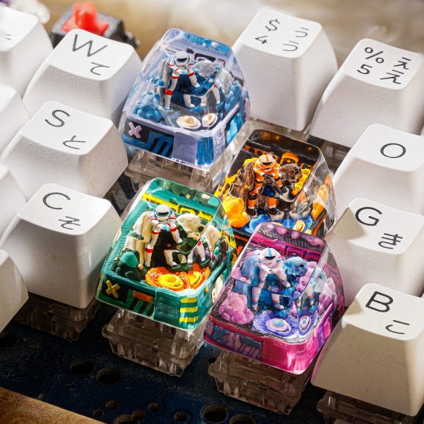 Second image of Astronaut - Green Fishing Artisan Keycap